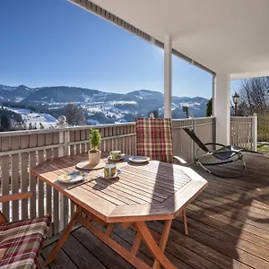 Apartment Haus Bergblick Mit 1 Schlafzimmer, Oberstaufen
